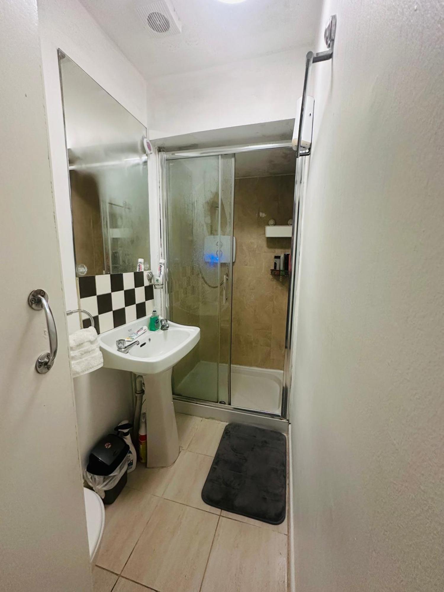 Spacious Room In ดับลิน ภายนอก รูปภาพ